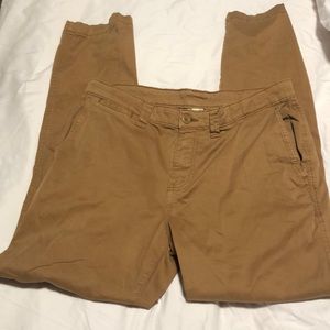 Men’s khaki pants